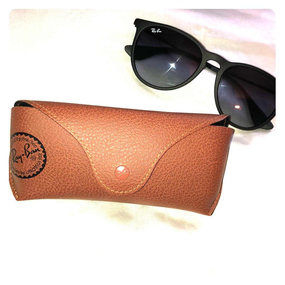 Authentic Ray-ban sunglasses 😎